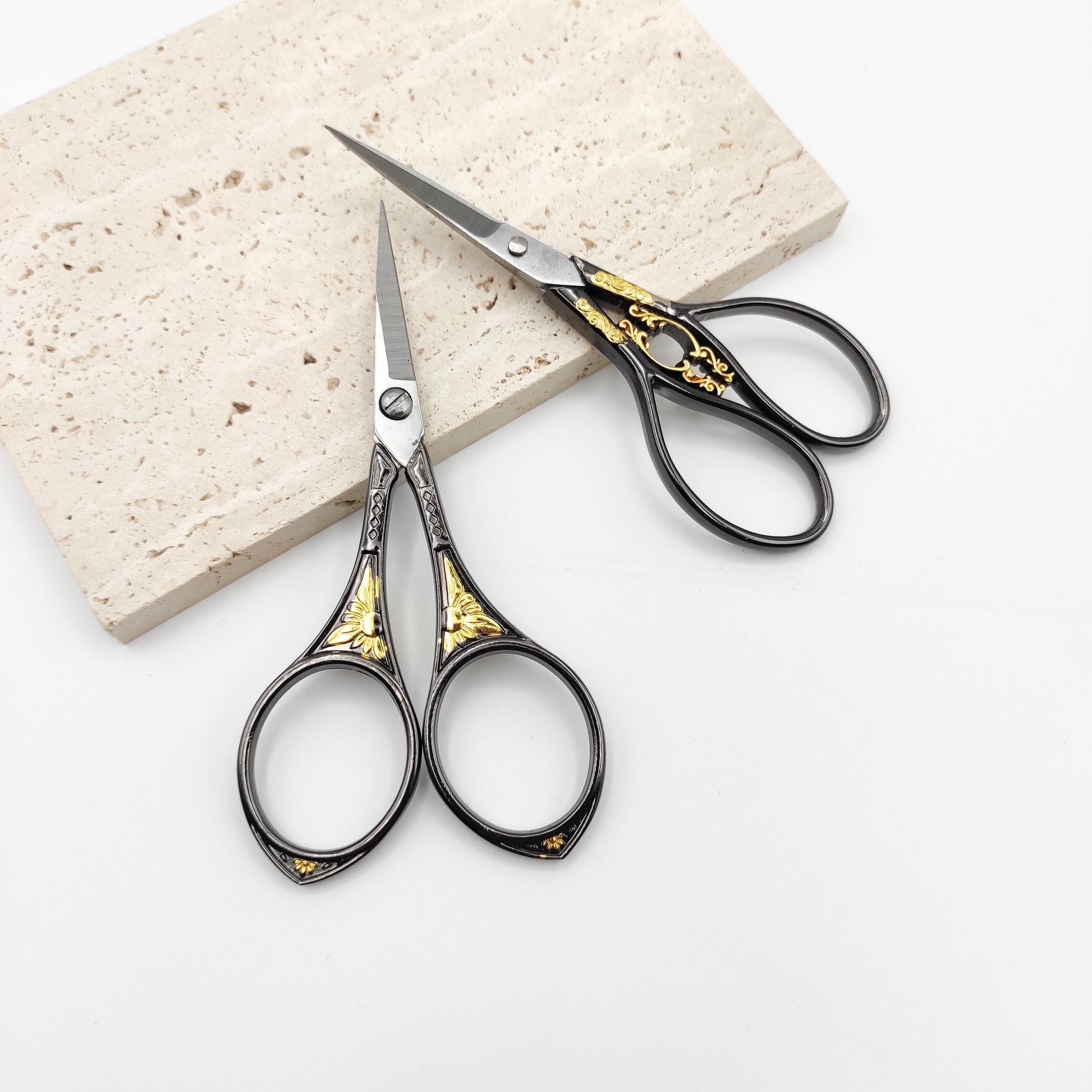 Black and Gold Style scissor, Embroidery/Quilting/Thread/Sewing/Knitting/Cross Stitch Sharp scissor