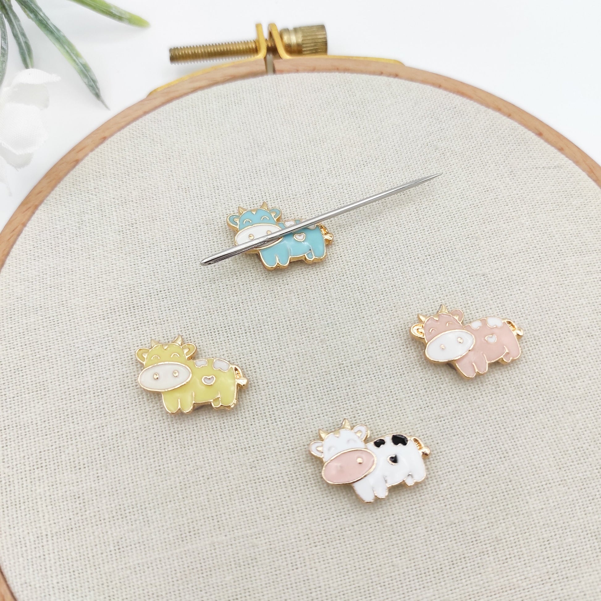 Cow enamel needle minders, Small Needle Minder for Embroidery, Cross Stitch, Needle work, Needle point tools