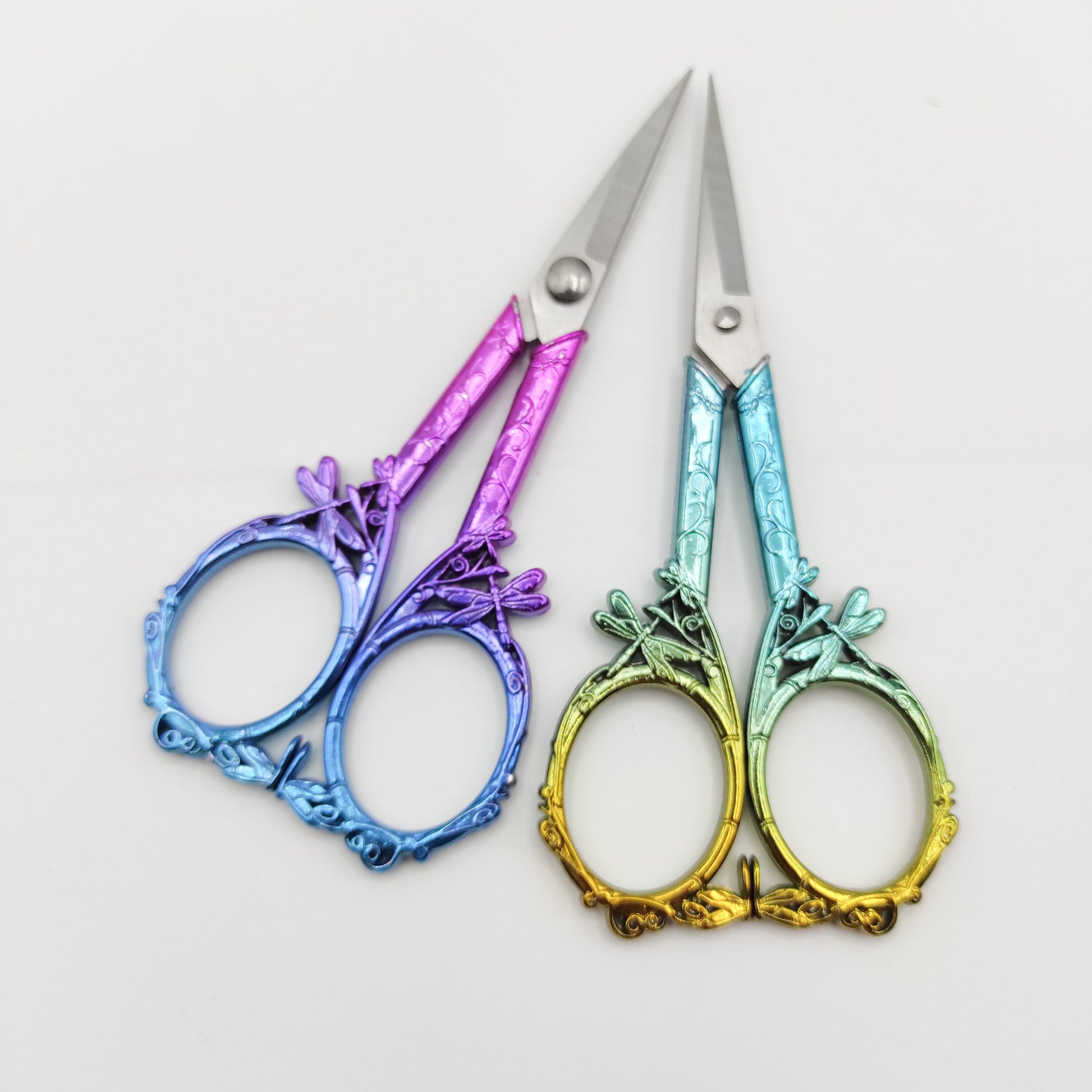 Dragonfly Embroidery scissor, Small Sharp scissor unique gift for Embroidery/Quilting/Thread/Sewing/Knitting/Cross Stitch