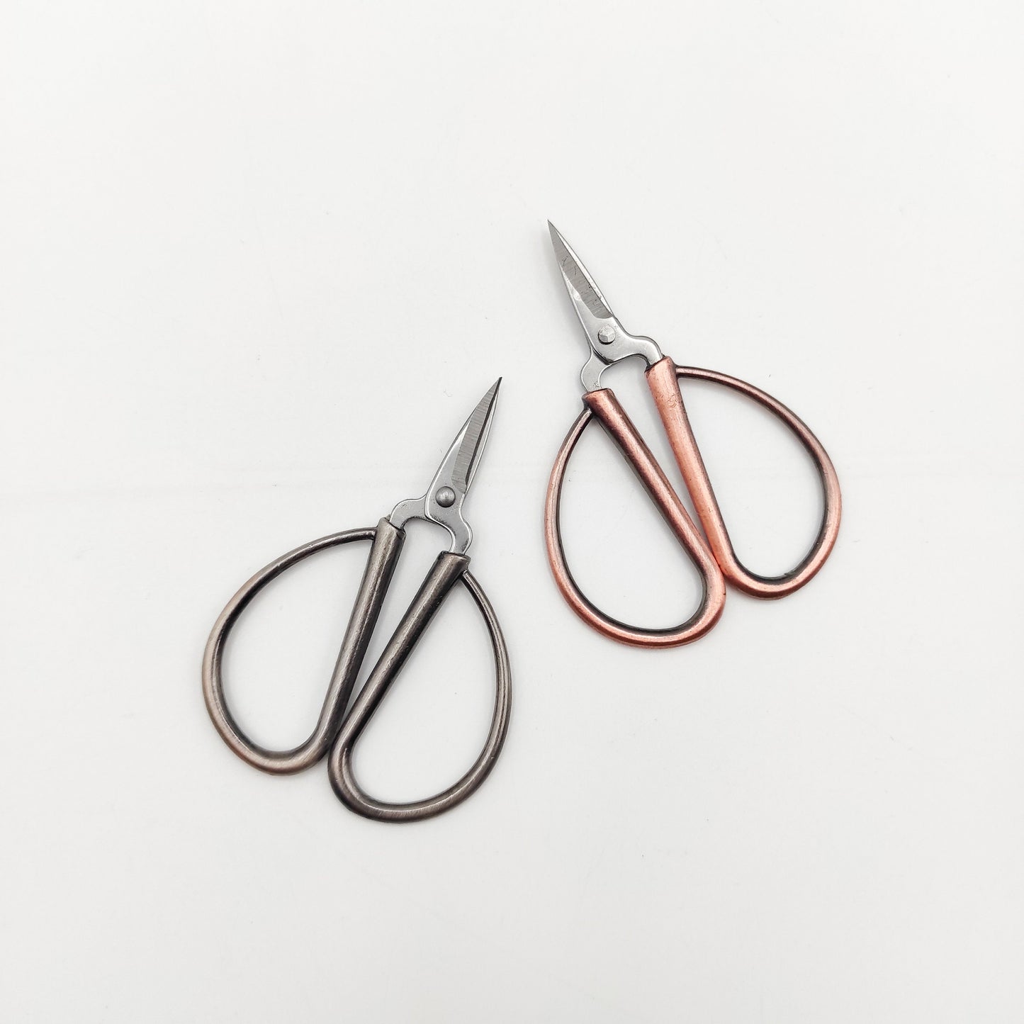 MINI Bonsai Scissors, Cute Embroidery Travel Sharp scissor unique gift for Embroidery/Quilting/Thread/Sewing/Knitting/Cross Stitch