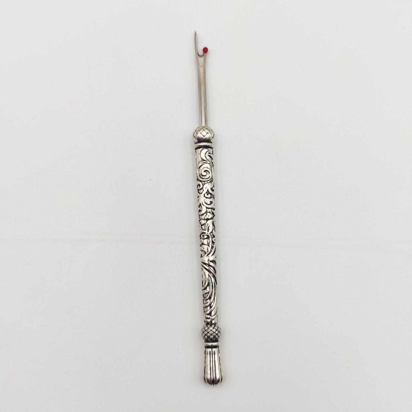 Elegant Engraved Seam Ripper in Vintage Style - Sewing Essential