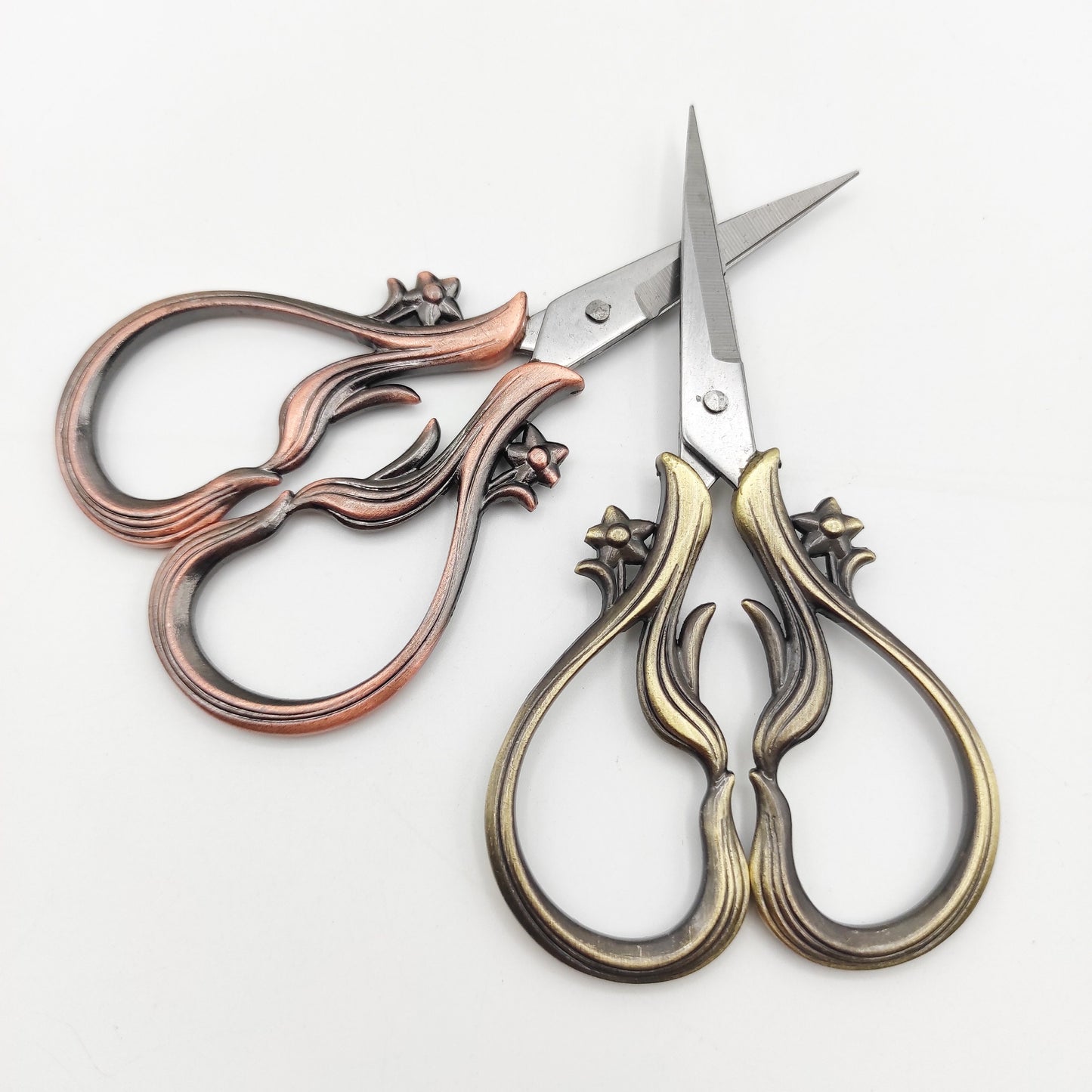 Sea of Stars Embroidery scissor, Small Sharp scissor unique gift for Embroidery/Quilting/Thread/Sewing/Knitting/Cross Stitch