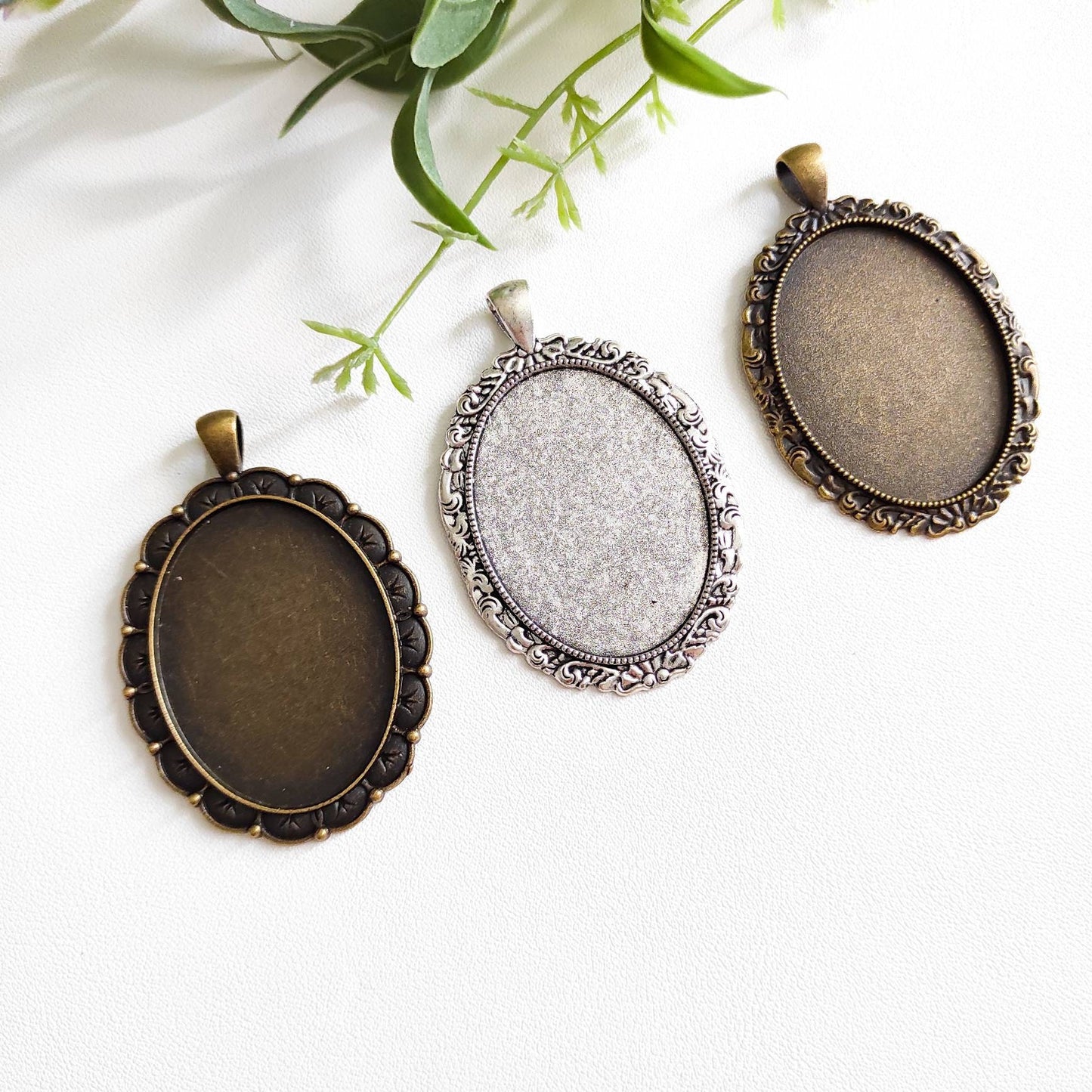 Oval Pendant Frame for Embroidery,Embroidery necklace kit,blank necklace tray,bezel and tag kit for embroidery,cross stitch/hand stitch