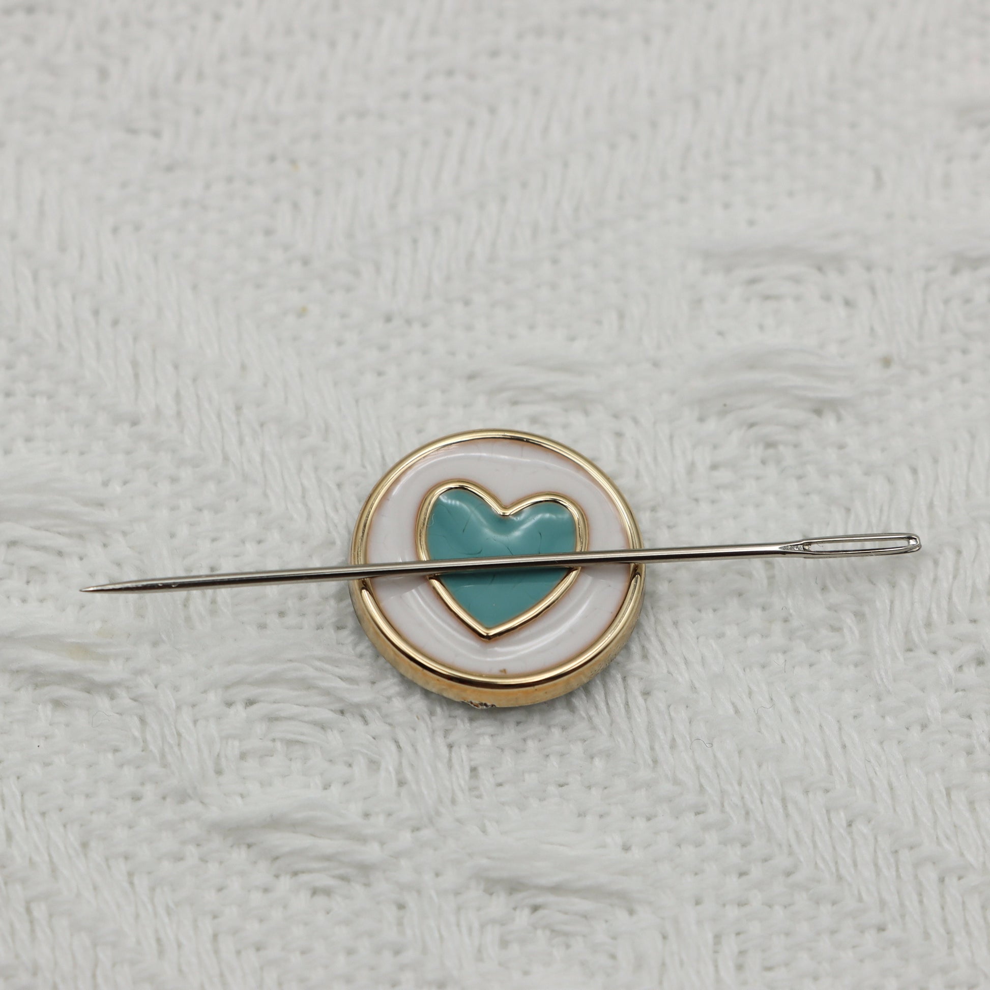 Small Round Heart Resin needle minders, Tiny Needle Minder for Embroidery, Cross Stitch, Needle work, needlecraft projects and sewing.