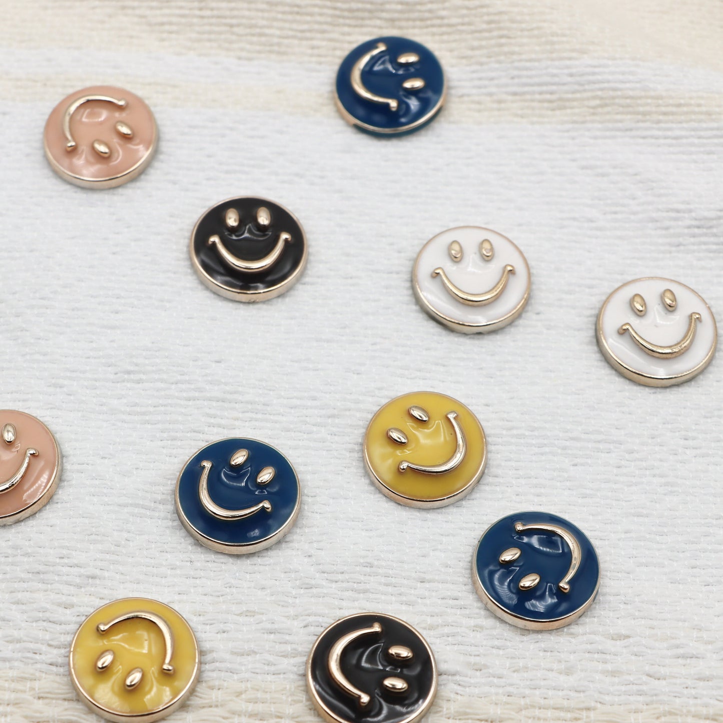 Small Smile Face Resin needle minders, Tiny Needle Minder for Embroidery, Cross Stitch, Needle work, needlecraft projects and sewing.