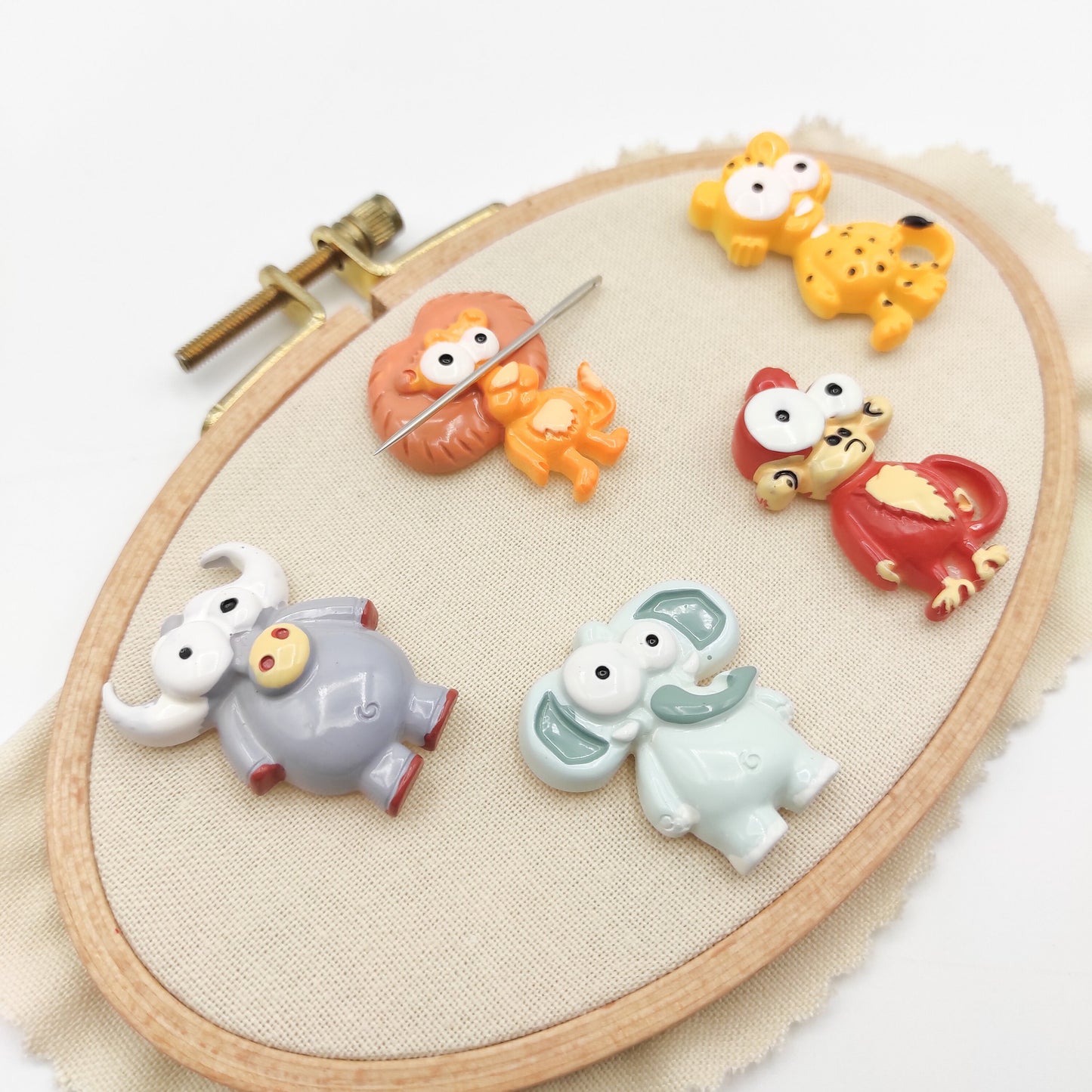 Animal Resin needle minders, Needle Minder for Embroidery, Cross Stitch, Needle work, Needle point tools