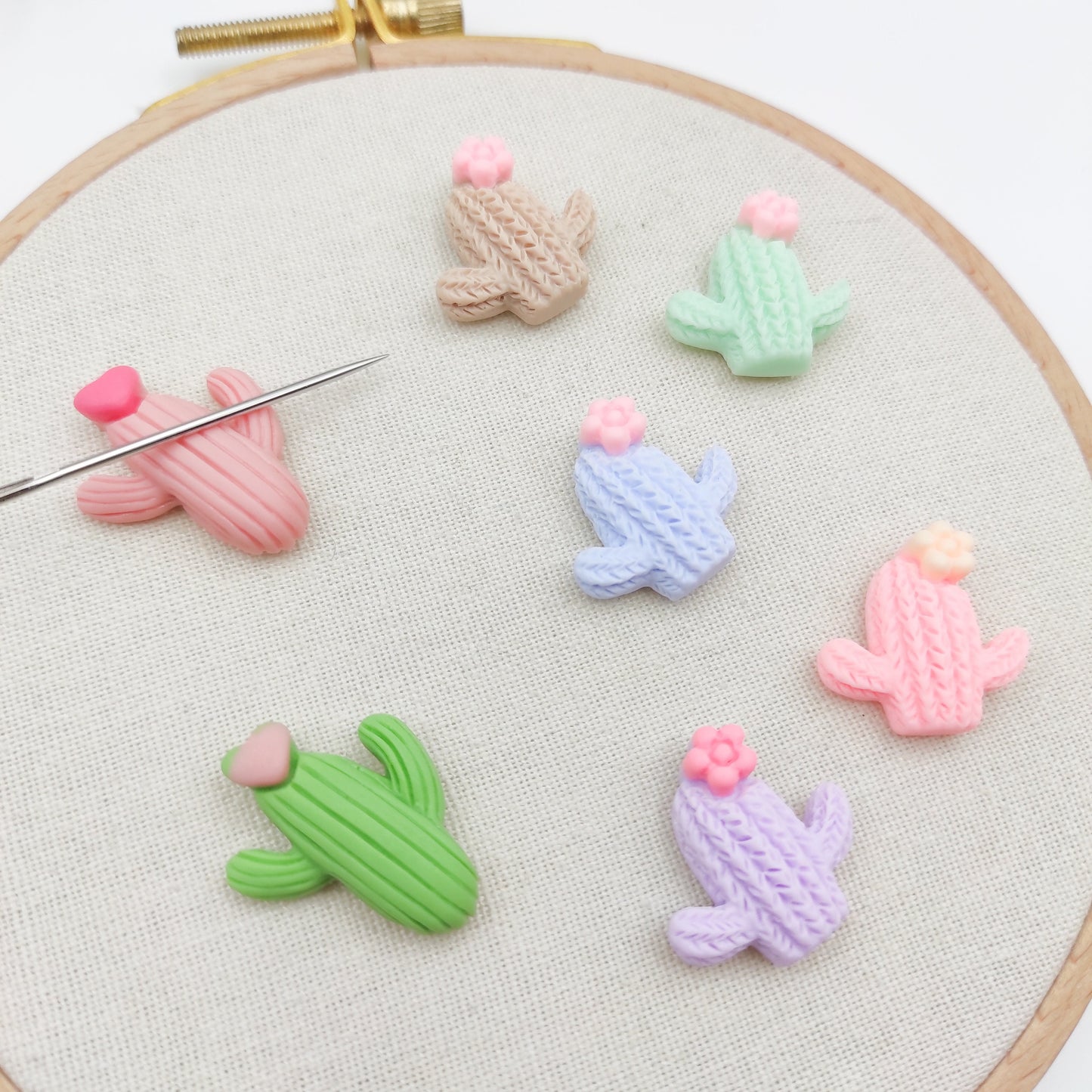 Cactus Resin needle minders, Cute Needle Minders for Embroidery, Cross Stitch, Needlework, Needlepoint tools, Needle Keeper