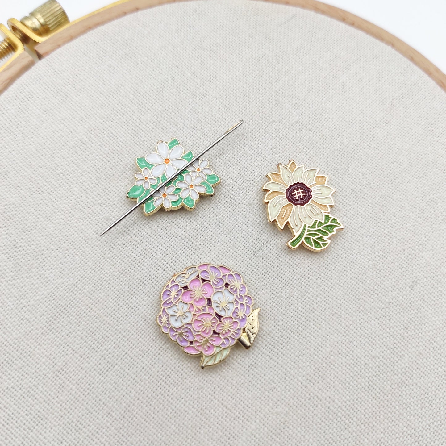 Small Flower enamel needle minders, Floral Needle Minder for Embroidery, Cross Stitch, Needle work, Needle point tools