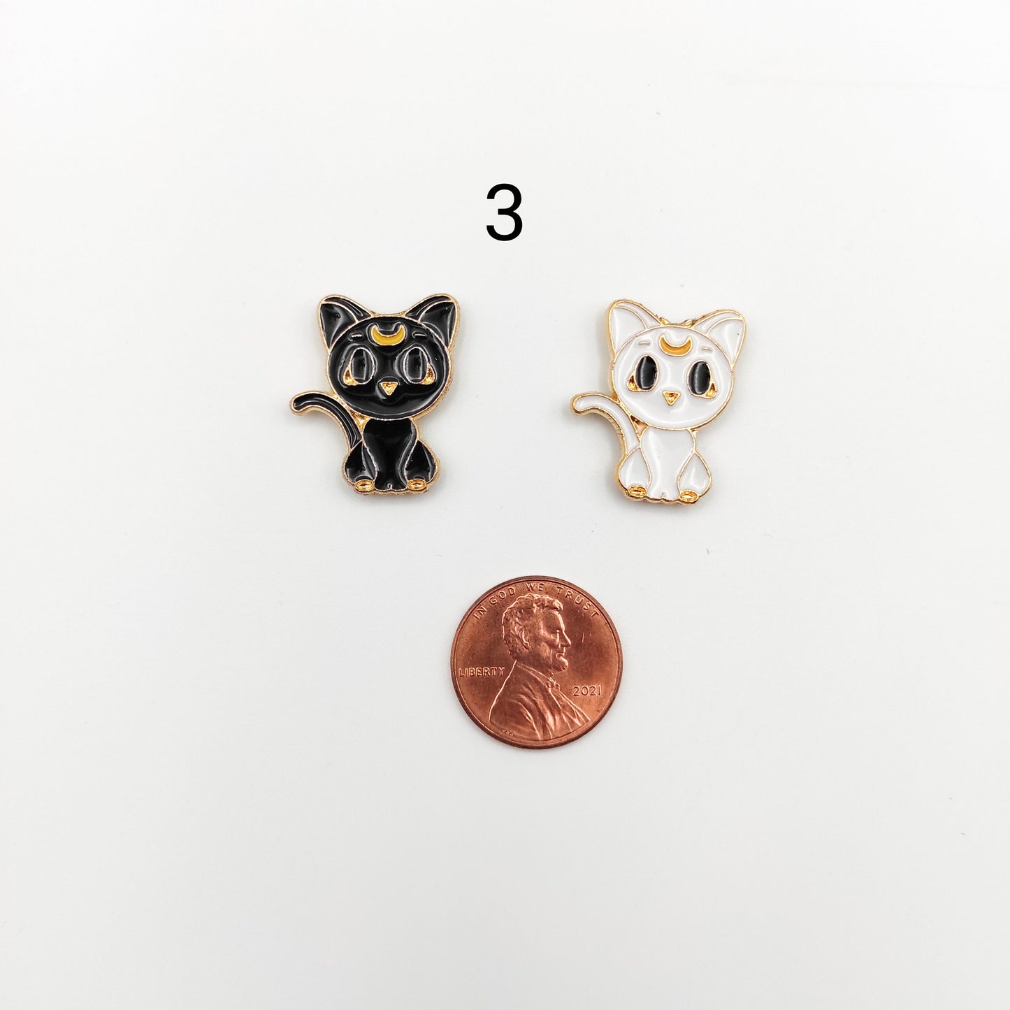 Small Kitten enamel needle minders, Cat Needle Minder for Embroidery, Cross Stitch, Needle work, Needle point tools