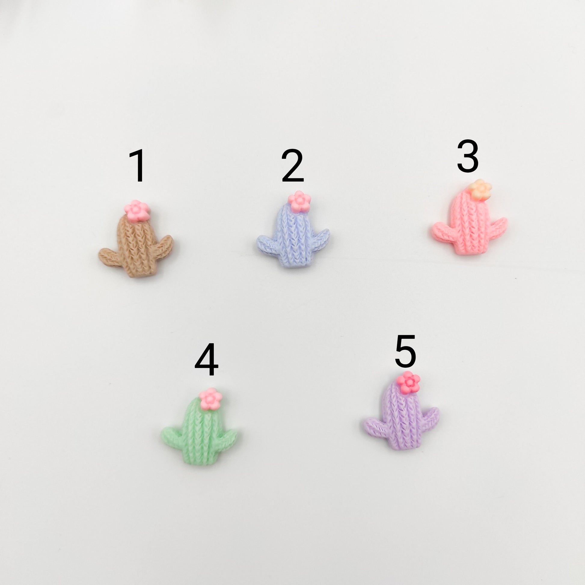 Cactus Resin needle minders, Cute Needle Minders for Embroidery, Cross Stitch, Needlework, Needlepoint tools, Needle Keeper