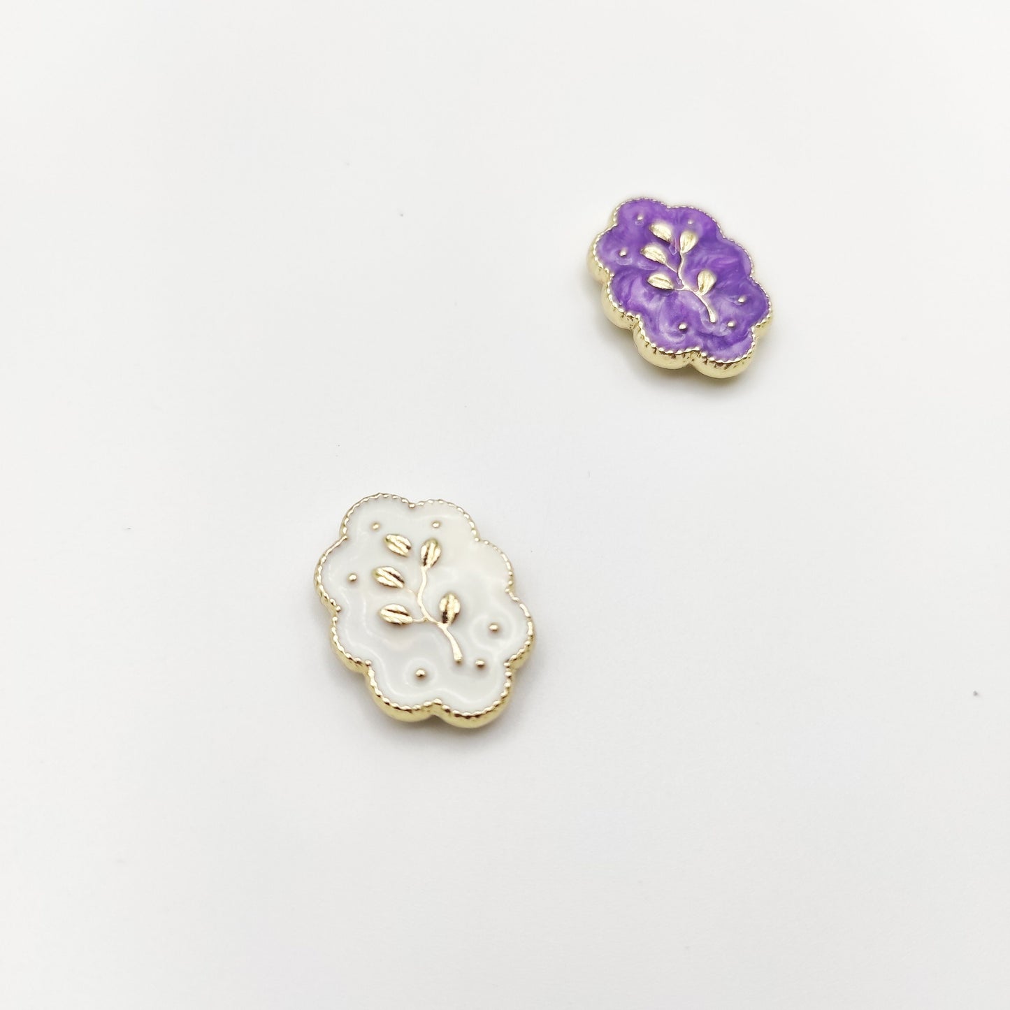 Small Floral needle minders, Cute Tiny Needle Minder for Embroidery, Cross Stitch, Needle work, needlecraft projects and sewing.