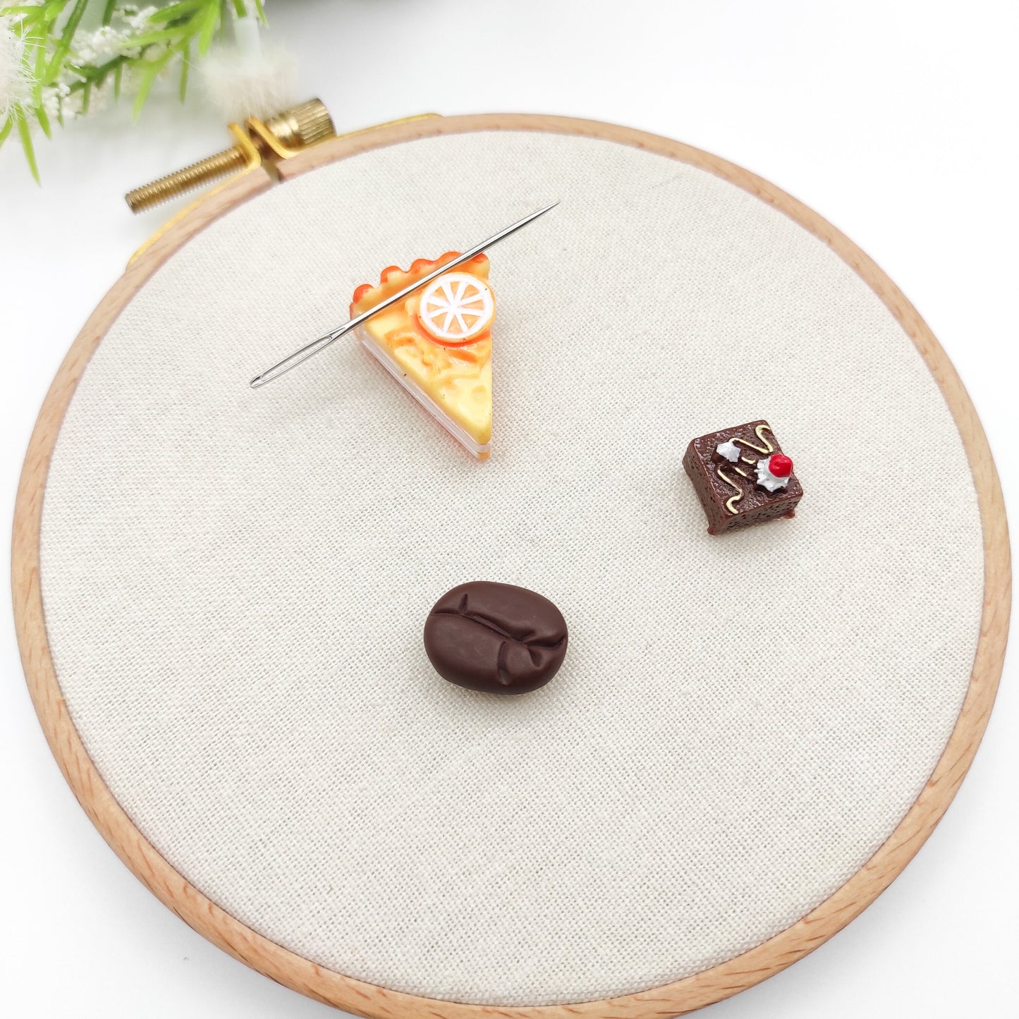 Cake/Coffee Resin needle minders, Cute Needle Minders for Embroidery, Cross Stitch, Needlework, Needlepoint tools, Needle Keeper