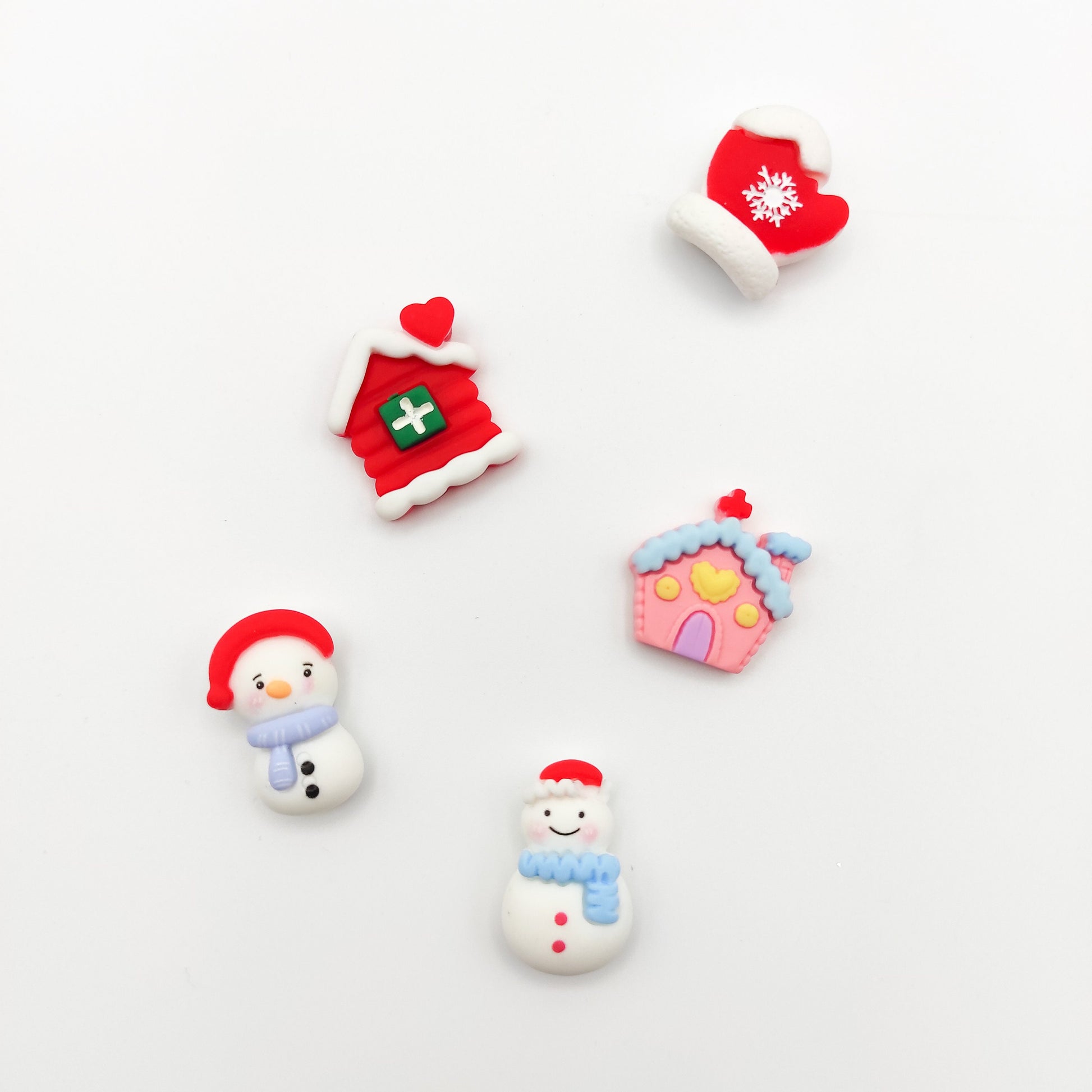 Snow town Resin needle minders, Cute Needle Minders for Embroidery, Cross Stitch, Needlework, Needlepoint tools, Needle Keeper