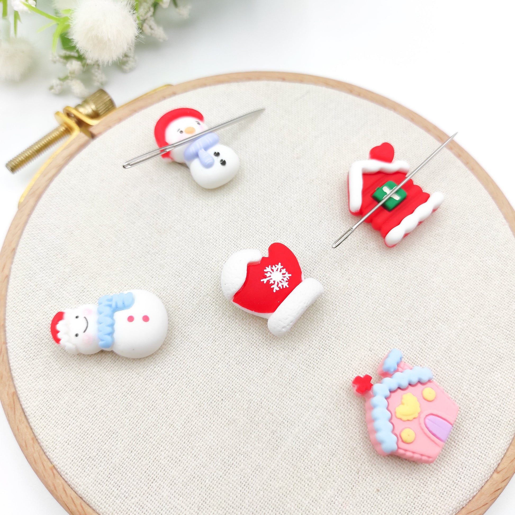 Snow town Resin needle minders, Cute Needle Minders for Embroidery, Cross Stitch, Needlework, Needlepoint tools, Needle Keeper