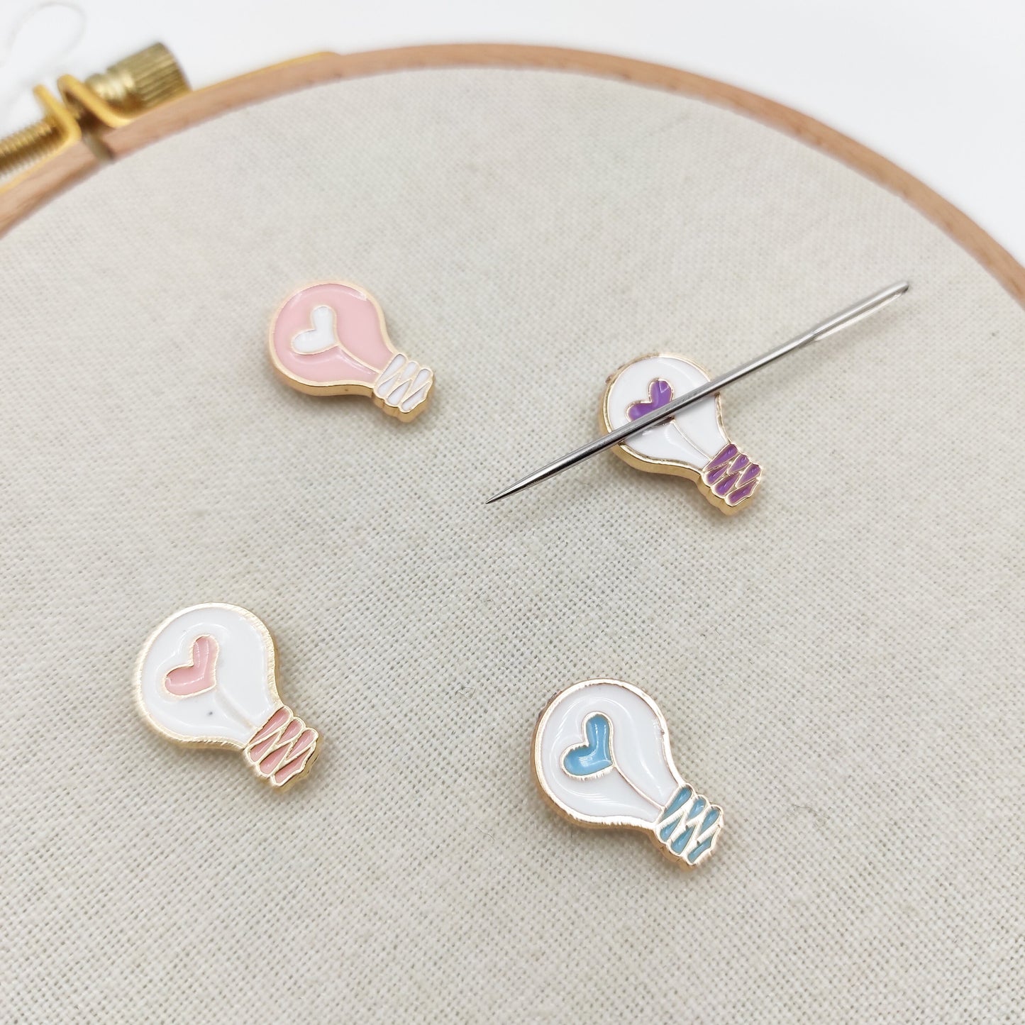 Light Bulb needle minders, Cute Small Needle Minders for Embroidery, Cross Stitch, Needlework, Needlepoint tools, Needle Keeper