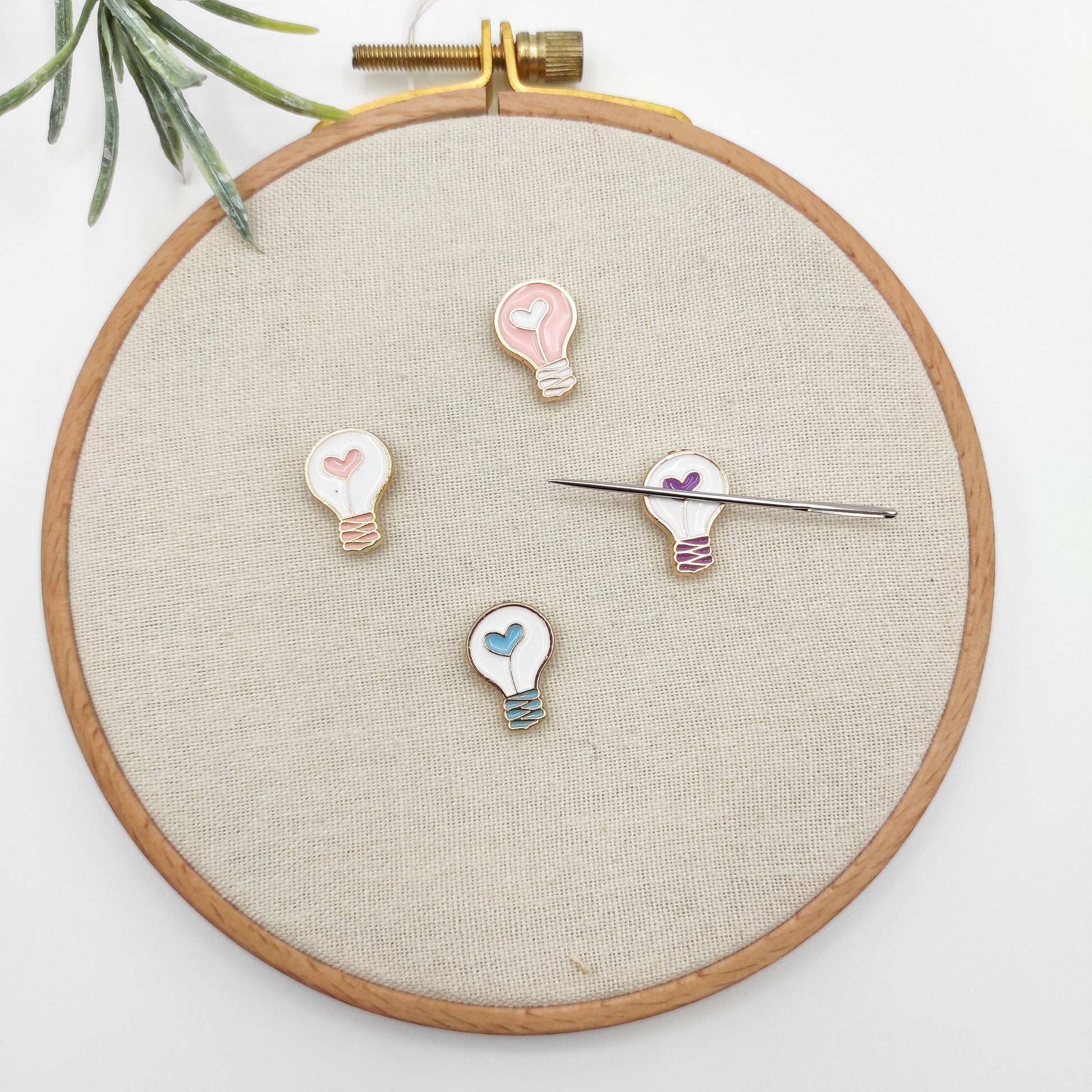 Light Bulb needle minders, Cute Small Needle Minders for Embroidery, Cross Stitch, Needlework, Needlepoint tools, Needle Keeper