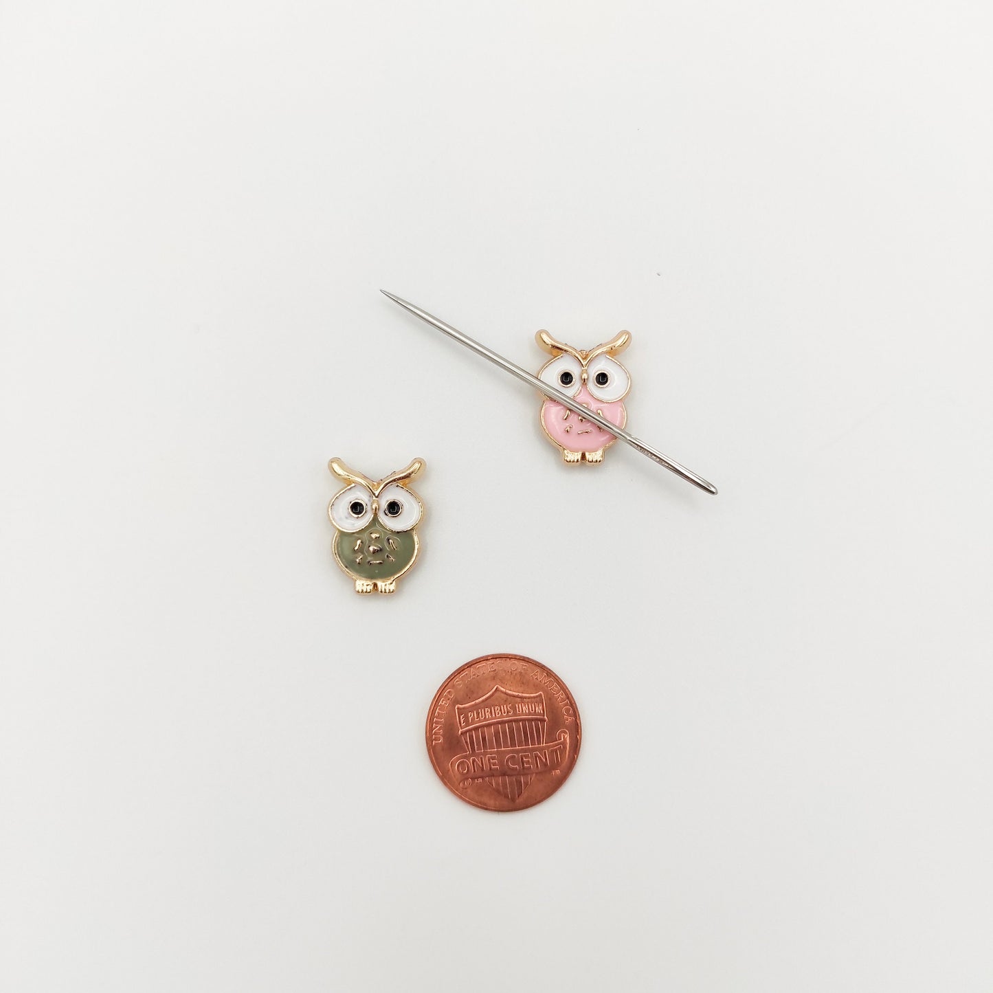 MINI Snails enamel needle minders, Owl Needle Minder for Embroidery, Cross Stitch, Needle work, needlecraft projects and sewing.